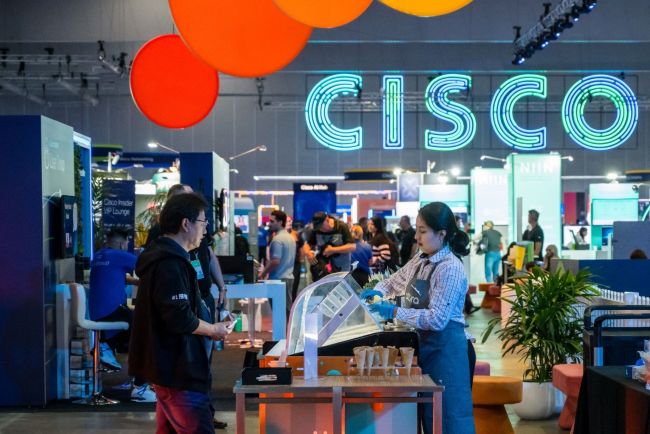 Attendee ordering from sponsored cafe